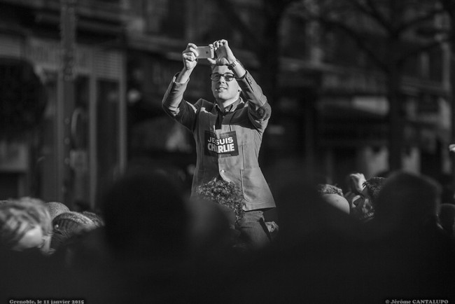 Rassemblement Charlie Hebdo Grenoble
