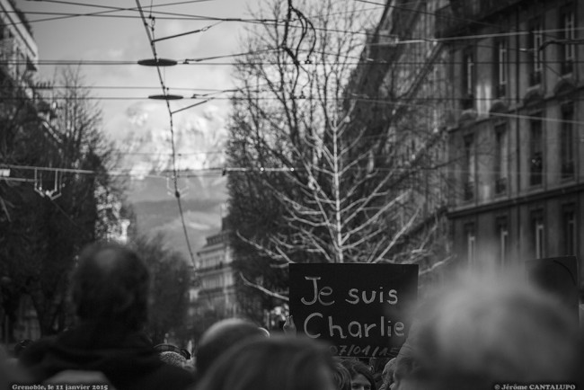 Rassemblement Charlie Hebdo Grenoble