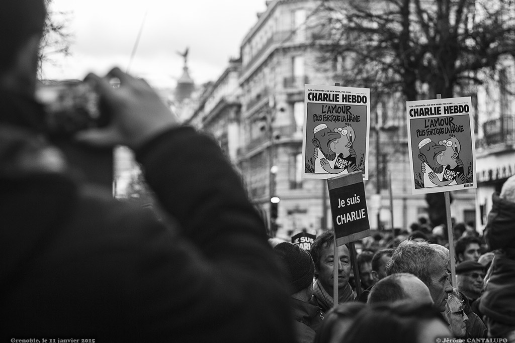 Rassemblement Charlie Hebdo Grenoble