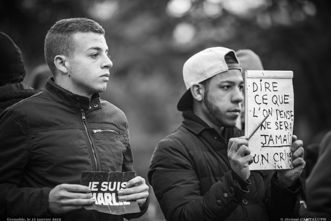 Rassemblement Charlie Hebdo Grenoble